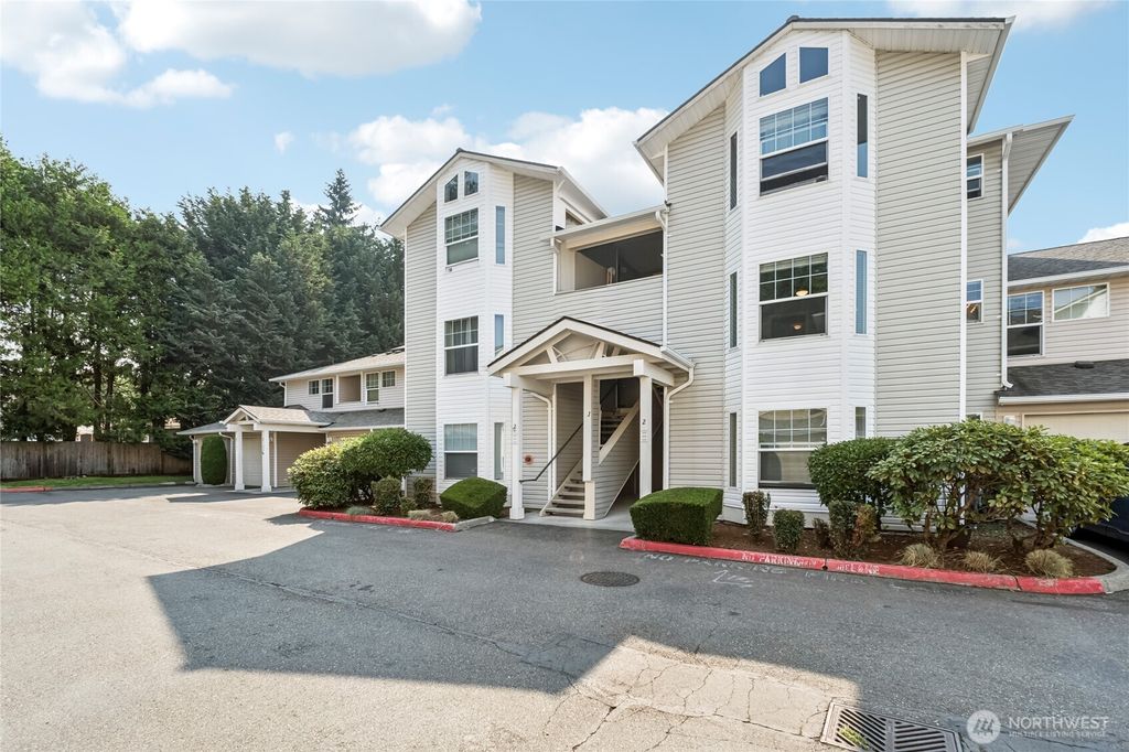 Photo of 2001 120th Place SE #2-204, Everett, WA 98208 (MLS # 2430662)