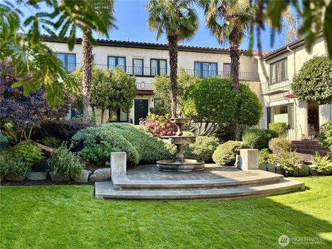 2205 Bigelow Avenue N 6 Seattle WA 98109