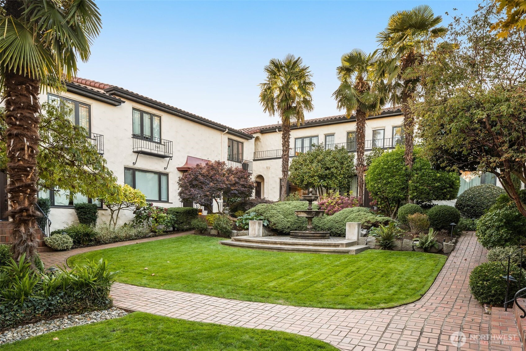 2205 Bigelow Avenue N 6