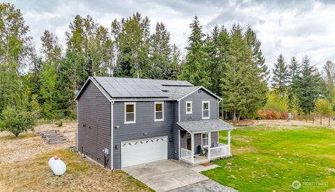 Photo of 33114 40th Avenue S, Roy, WA 98580 (MLS # 2585257)