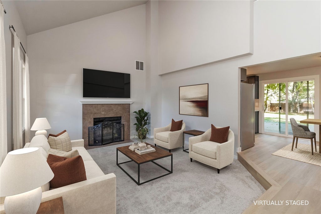 Photo of 13117 SE 277th Place, Kent, WA 98030 (MLS # 2599416)