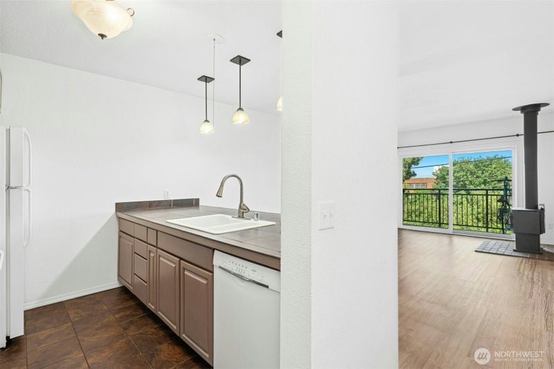 5844 NE 75th Street A302
