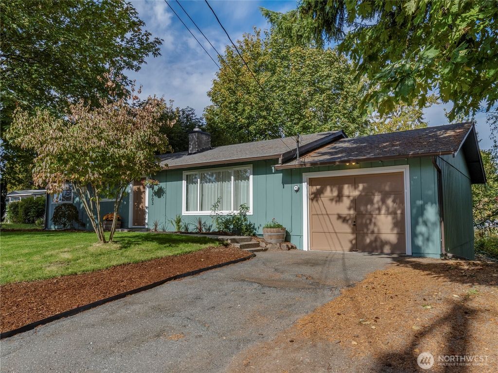 Photo of 1603 169th Place SW, Lynnwood, WA 98037 (MLS # 2446272)
