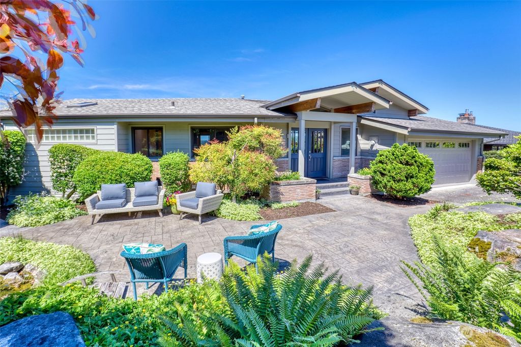 Photo of 4818 NE 86th Street, Seattle, WA 98115 (MLS # 2250733)