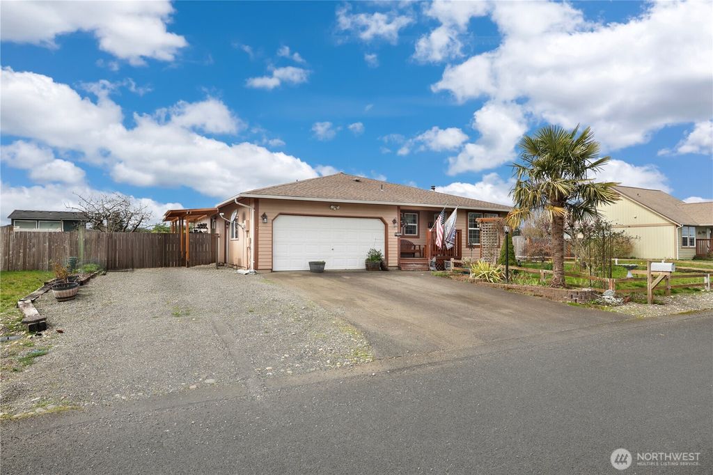 Photo of 17937 Iris Place SW, Rochester, WA 98579 (MLS # 2496503)
