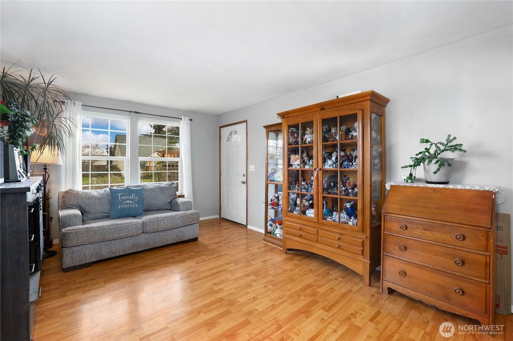 Photo of 17937 Iris Place SW, Rochester, WA 98579 (MLS # 2496503)