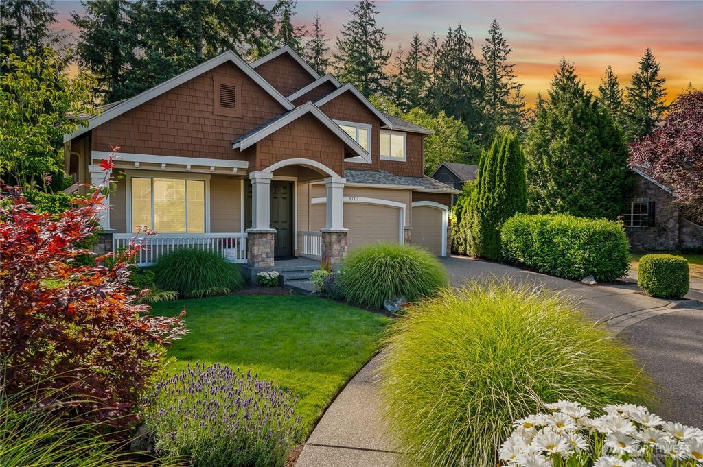 Photo of 8707 236th Avenue NE, Redmond, WA 98053 (MLS # 2386095)