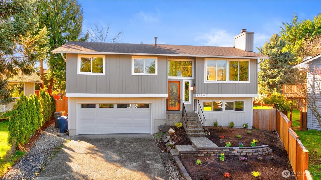 Photo of 12907 87th Avenue NE, Kirkland, WA 98034 (MLS # 2479236)