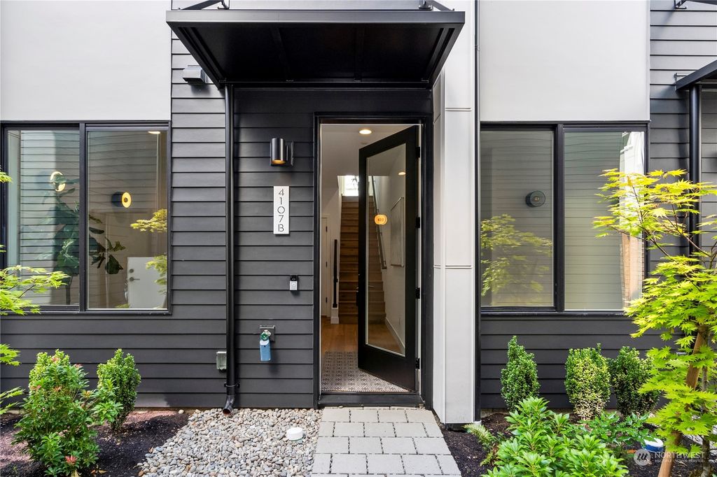 Photo of 4107 B 42nd Avenue SW, Seattle, WA 98116 (MLS # 2130024)