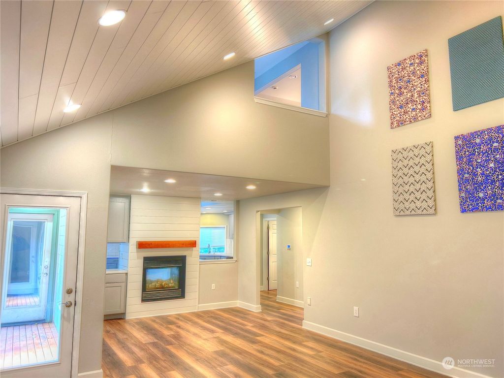 Photo of 18835 SE Petrovitsky Road, Renton, WA 98058 (MLS # 2181010)