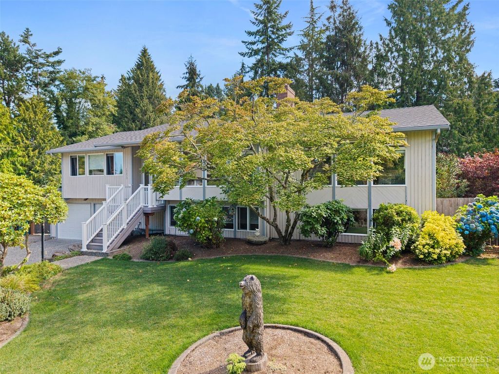 Photo of 17215 77th Avenue W, Edmonds, WA 98026 (MLS # 2406274)