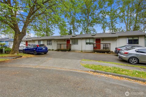 Photo of 210 E 36th Street #B, Tacoma, WA 98404 (MLS # 2557656)