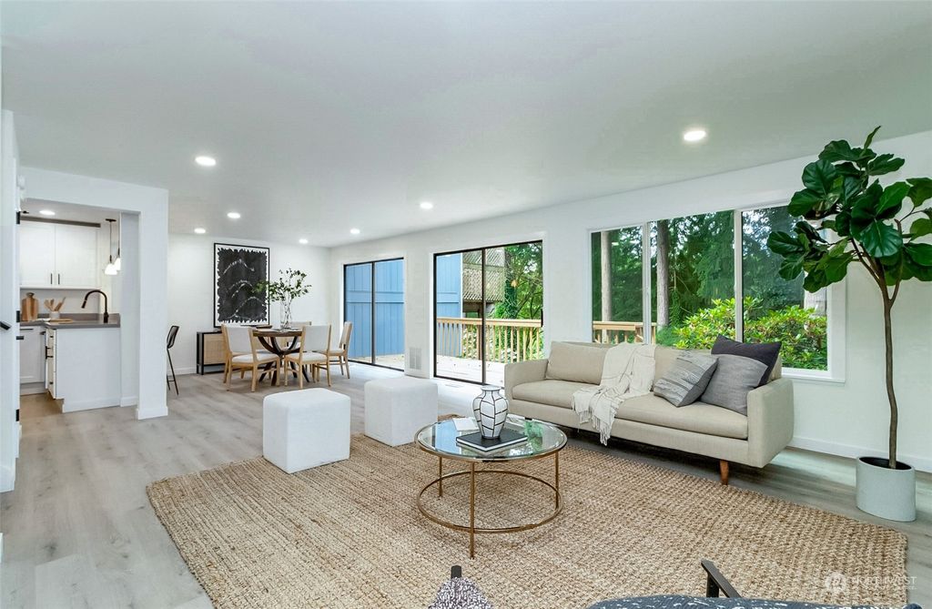 Photo of 31901 31st Place SW #80, Federal Way, WA 98023 (MLS # 2290140)