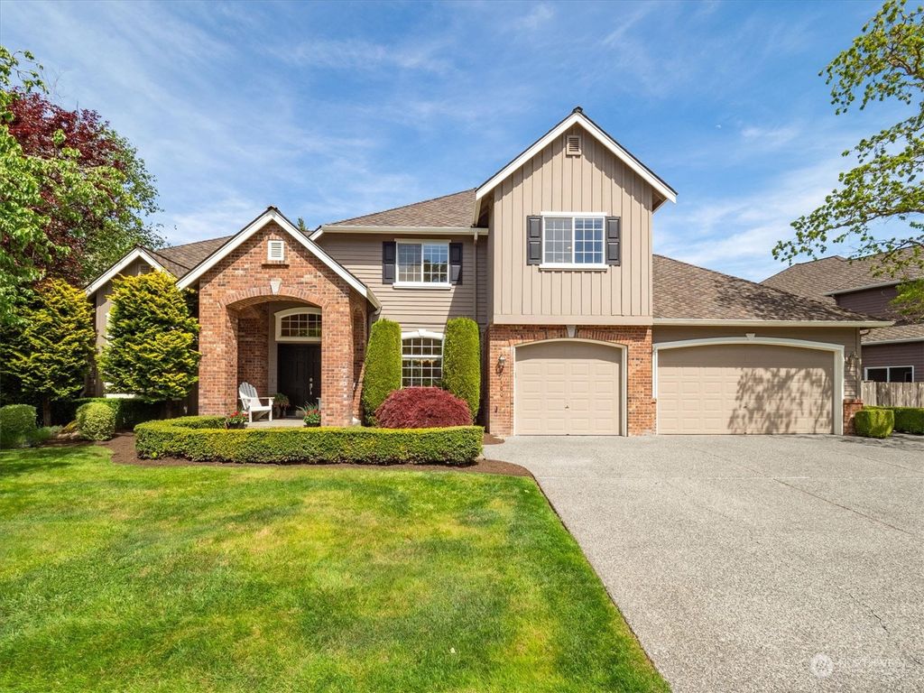 Photo of 27100 SE 22nd Way, Sammamish, WA 98075 (MLS # 2240473)