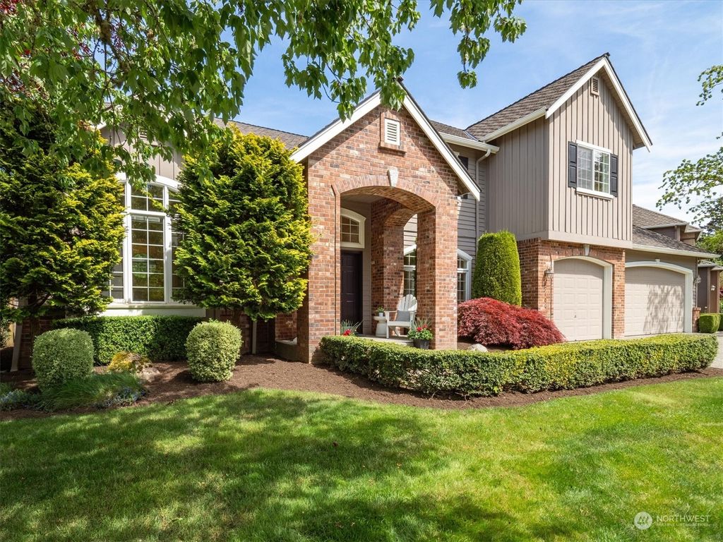 Photo of 27100 SE 22nd Way, Sammamish, WA 98075 (MLS # 2240473)