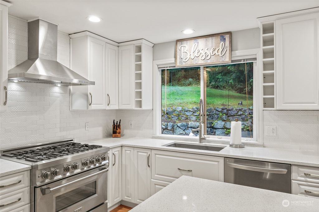 Photo of 18414 Meadow Lake Road, Snohomish, WA 98290 (MLS # 2151024)