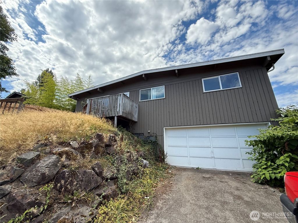 Photo of 14835 42nd Avenue S, Tukwila, WA 98168 (MLS # 2423328)