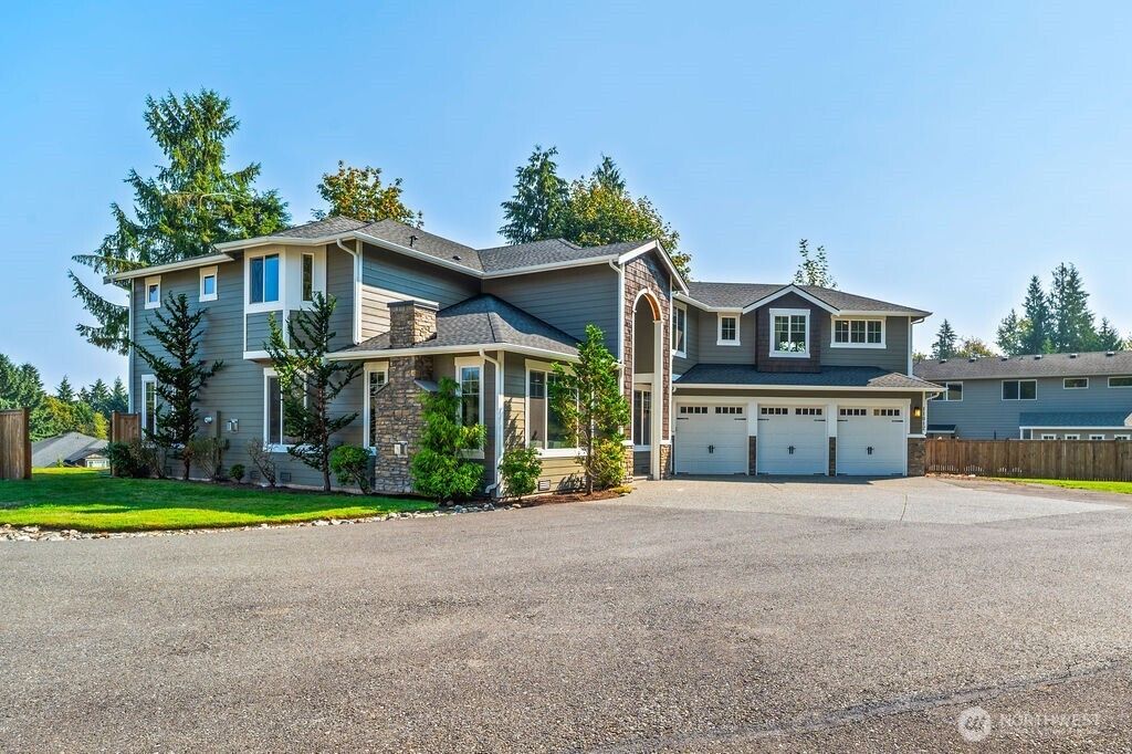 Photo of 11012 204th Avenue SE, Snohomish, WA 98290 (MLS # 2434302)