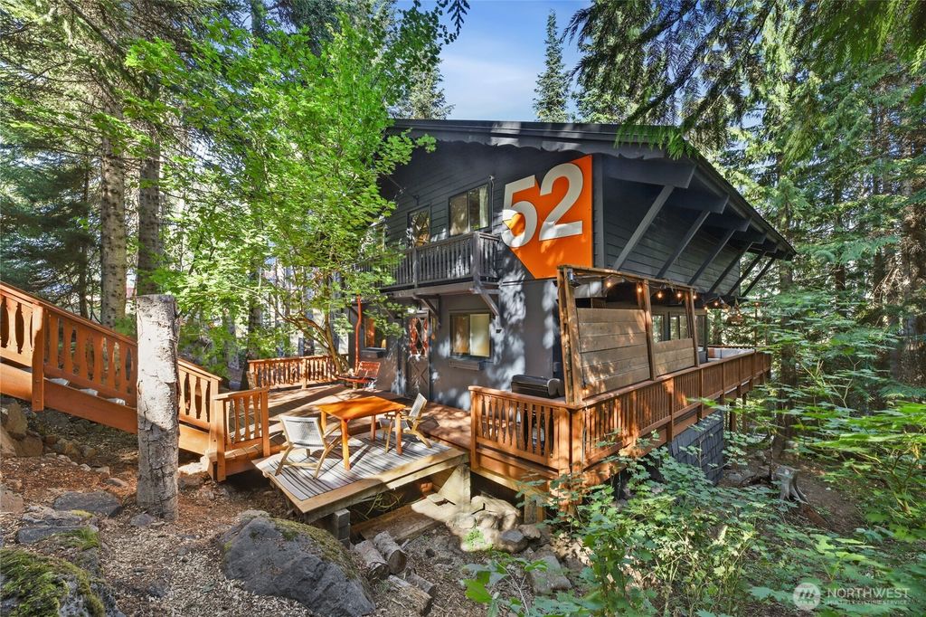 Photo of 1111 Snoqualmie Drive, Snoqualmie Pass, WA 98068 (MLS # 2429101)