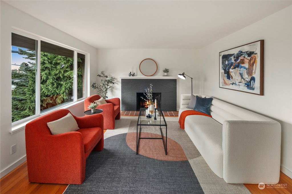 Photo of 2502 NE 68th Street, Seattle, WA 98115 (MLS # 2209933)