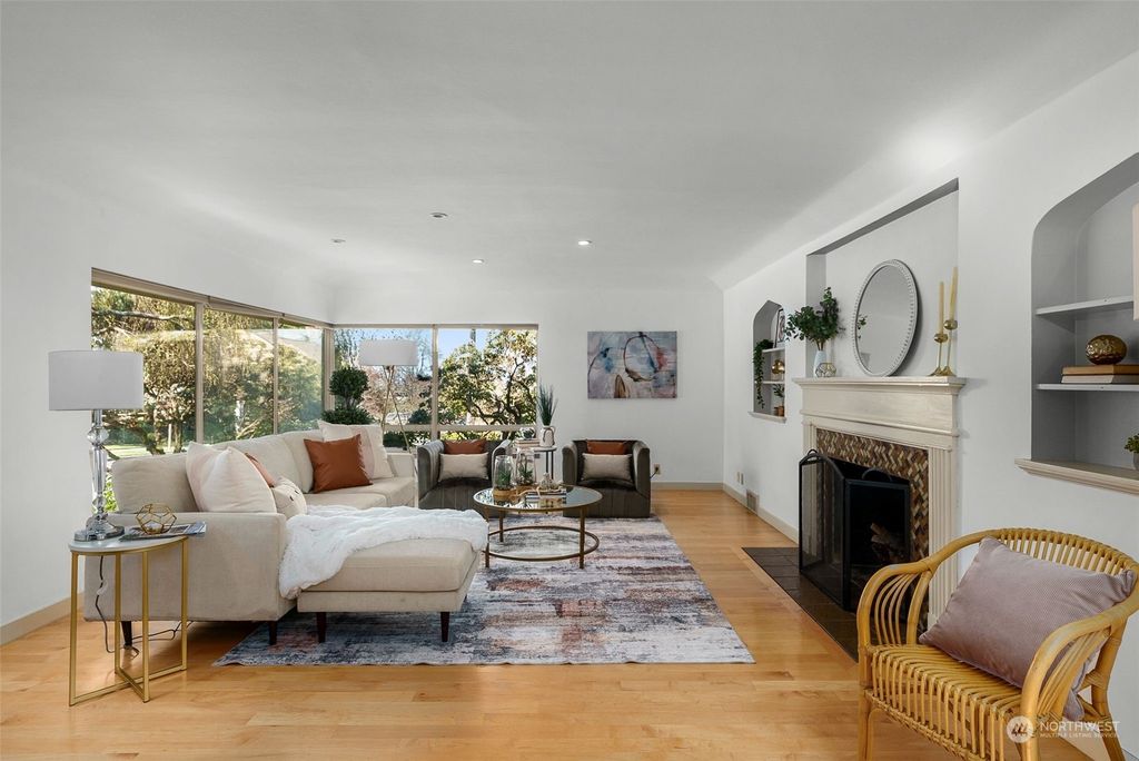 Photo of 2208 50th Avenue SW, Seattle, WA 98116 (MLS # 2207871)