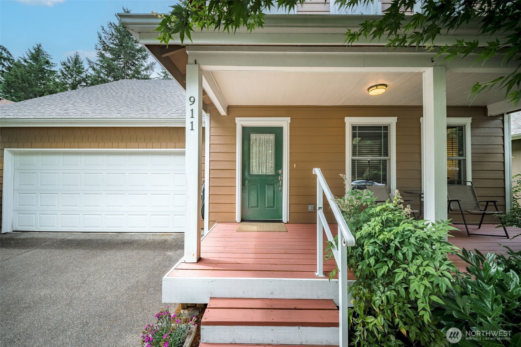 911 Sarah Court NW