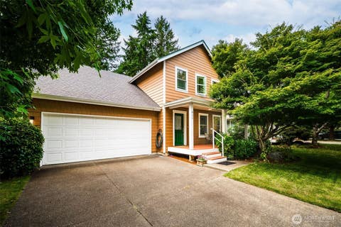 Photo of 911 Sarah Court NW, Olympia, WA 98502 (MLS # 2553830)