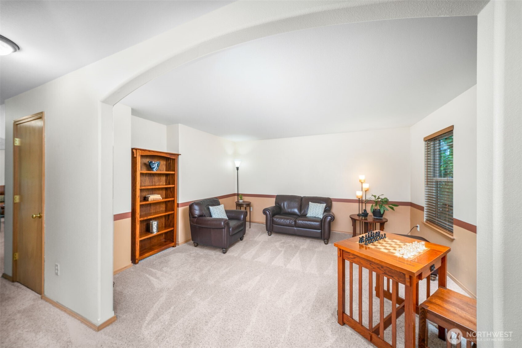 911 Sarah Court NW
