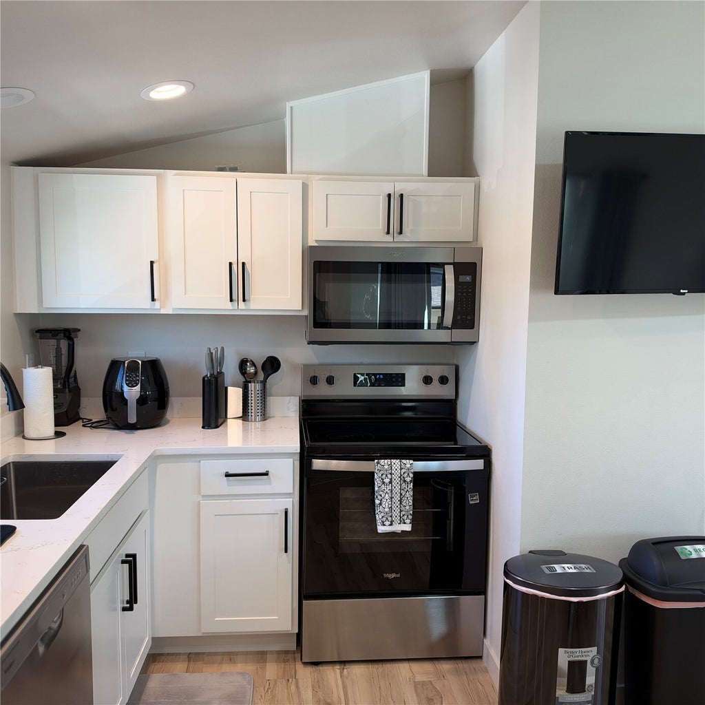 Photo of 1905 S Ash Street #B, Tacoma, WA 98405 (MLS # 2597558)