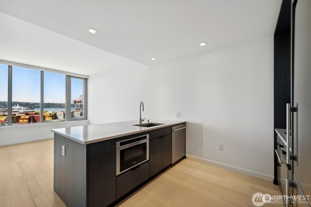Photo of 590 1st Avenue S #1007, Seattle, WA 98104 (MLS # 2467038)