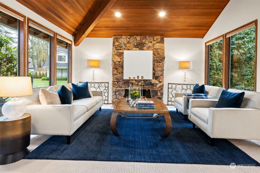 Photo of 2531 Medina Circle, Medina, WA 98039 (MLS # 2191191)