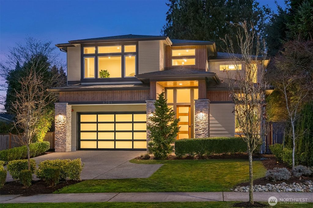 Photo of 8206 128th Avenue NE, Kirkland, WA 98033 (MLS # 2481171)