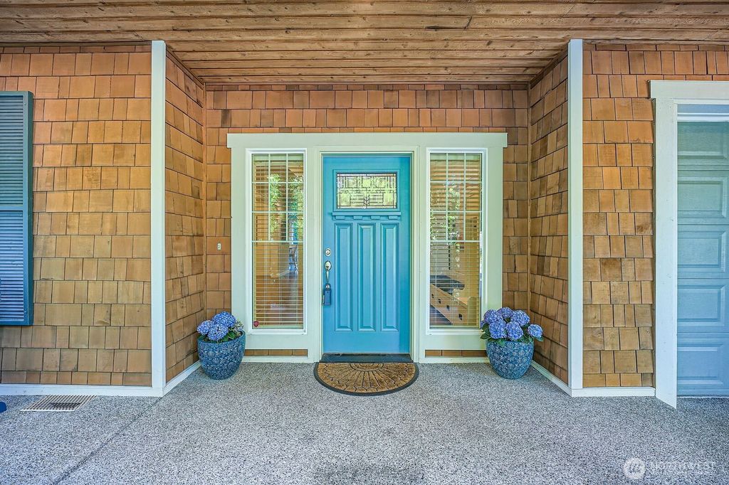 Photo of 3592 SE 16th Street, North Bend, WA 98045 (MLS # 2391081)