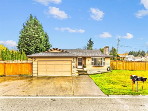 302 1st Avenue E Pacific WA 98047