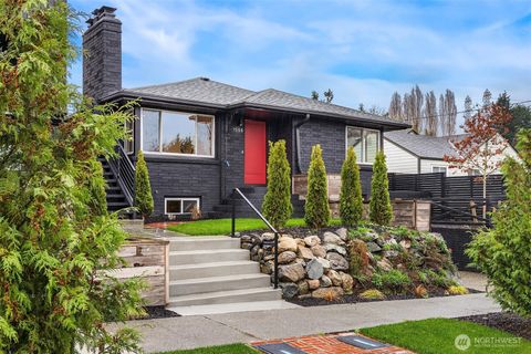 Photo of 1556 S Pearl Street, Seattle, WA 98108 (MLS # 2459764)