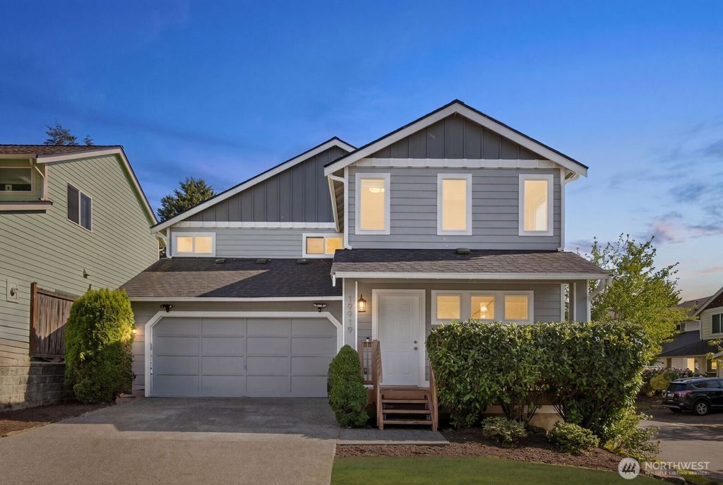 Photo of 19919 101st Ave AVE SE, Renton, WA 98055 (MLS # 2526995)