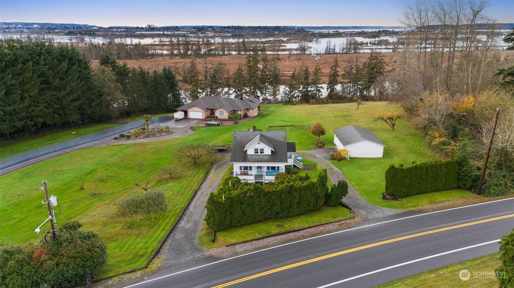 Photo of 3108 Sunnyside Boulevard, Marysville, WA 98270 (MLS # 2312691)