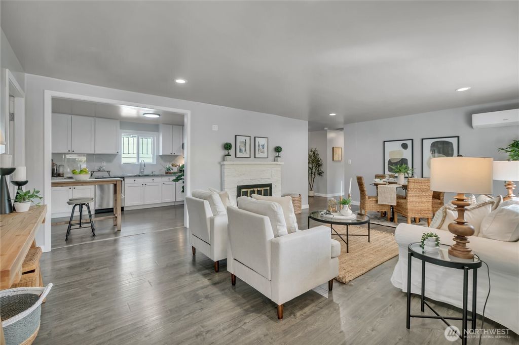 Photo of 3501 S Webster St St, Seattle, WA 98118 (MLS # 2437363)