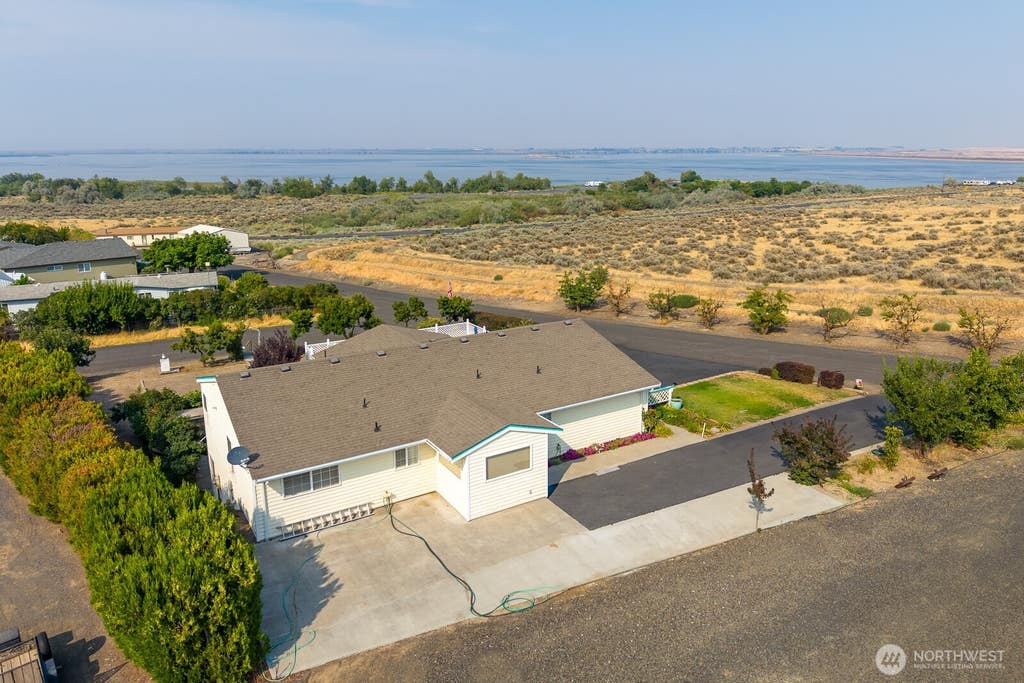 Photo of 7239 Bayview Avenue, Othello, WA 99344 (MLS # 2570267)