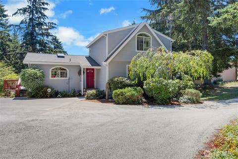 Photo of 13708 149th Street Ct E, Puyallup, WA 98374 (MLS # 2553358)