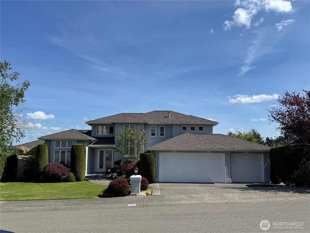 Photo of 33134 49th Avenue SW, Federal Way, WA 98023 (MLS # 2373148)