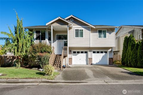 Photo of 1403 Baker Avenue, Everett, WA 98201 (MLS # 2444701)
