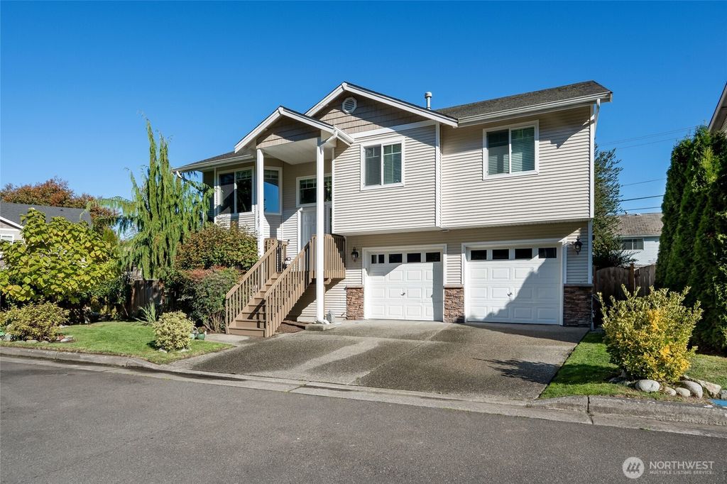 Photo of 1403 Baker Avenue, Everett, WA 98201 (MLS # 2444701)