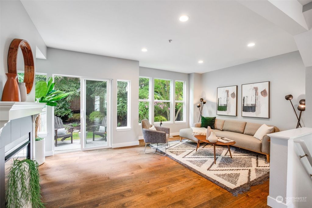 Photo of 2680 139th Avenue SE #103, Bellevue, WA 98005 (MLS # 2238575)