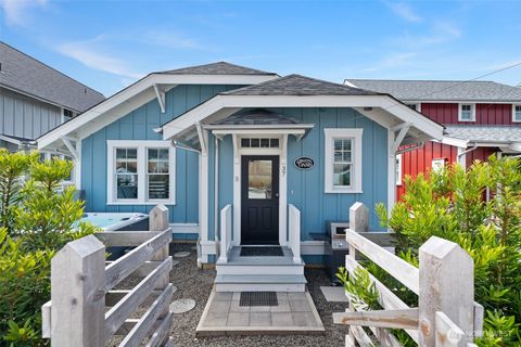 37 Elk Creek Loop Pacific Beach WA 98571