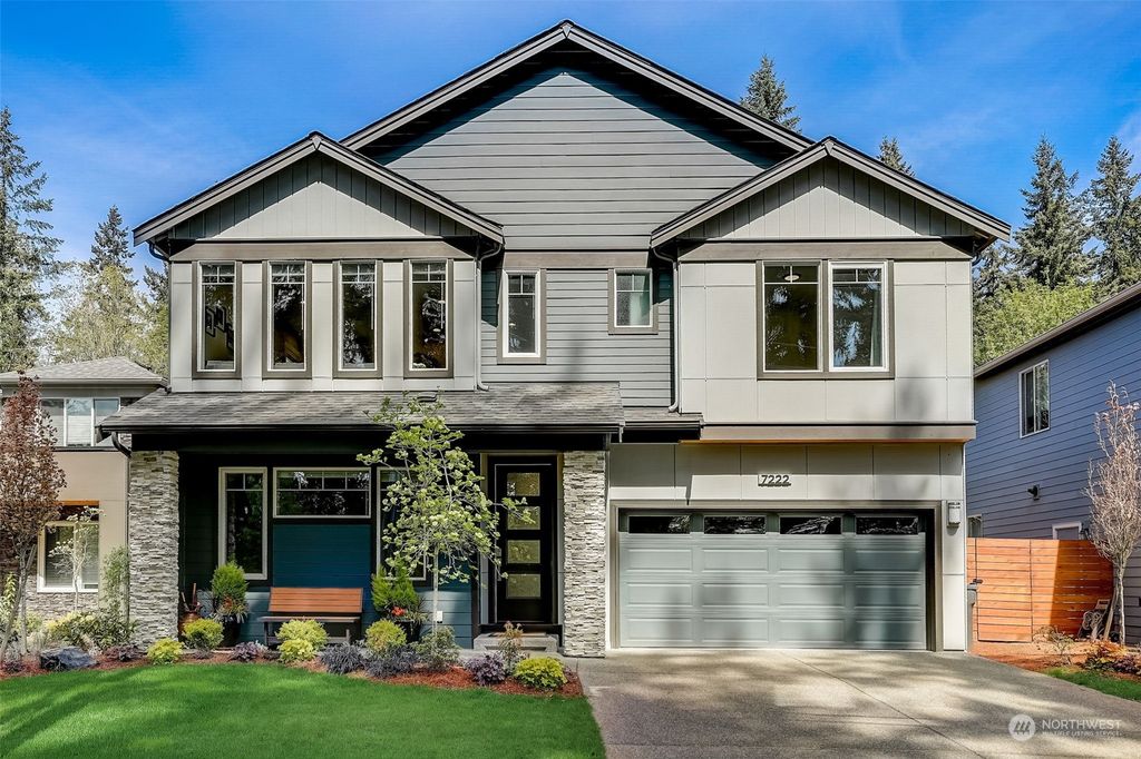 Photo of 7222 NE 129th Street, Kirkland, WA 98034 (MLS # 2226992)