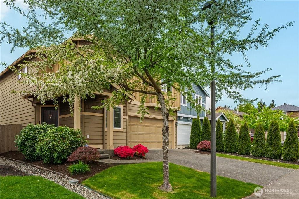 Photo of 26231 241st Place SE, Maple Valley, WA 98038 (MLS # 2347390)