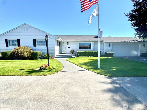 Photo of 309 W 9th Avenue Ave, Ritzville, WA 99169 (MLS # 2422977)