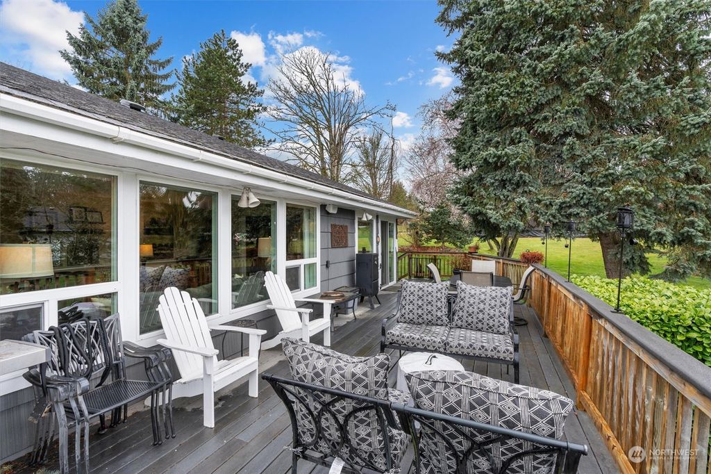Photo of 15922 95th Avenue SE, Snohomish, WA 98296 (MLS # 2050106)