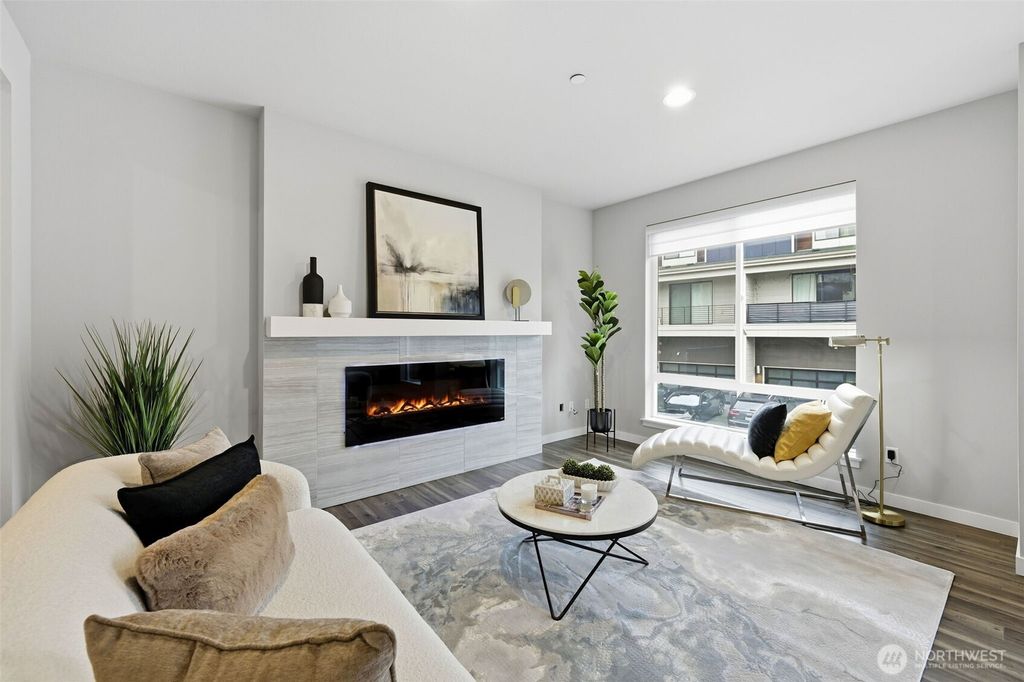 Photo of 16021 Manor Way Way #D3, Lynnwood, WA 98087 (MLS # 2468390)